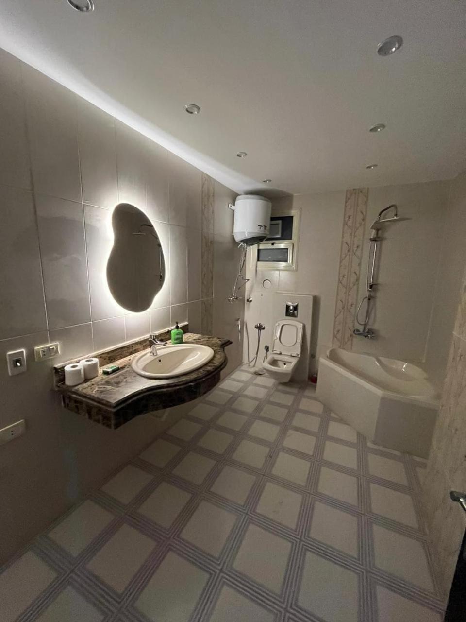 Mohandsen Modern Apartment Cairo