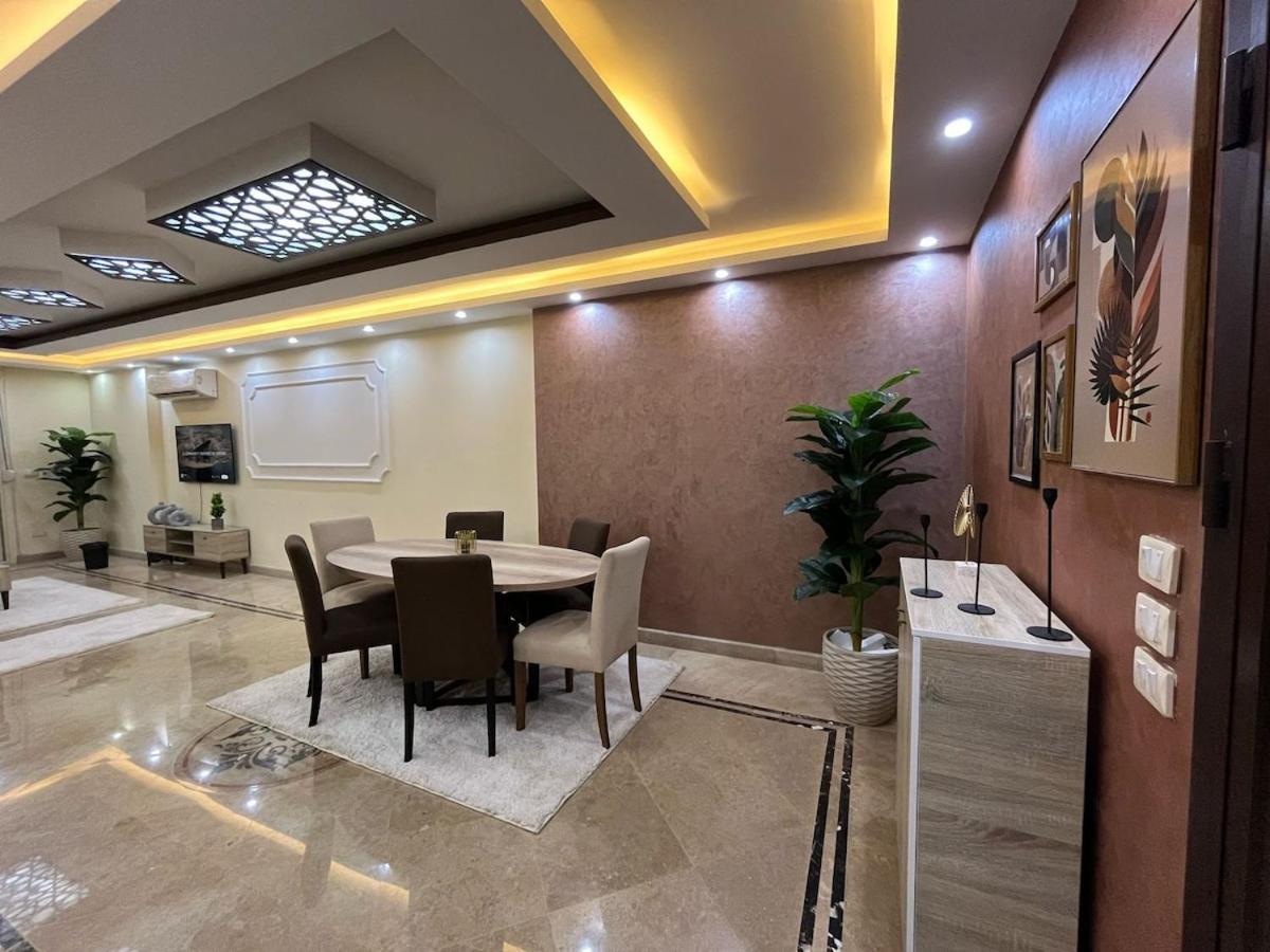 Mohandsen Modern Apartment Cairo